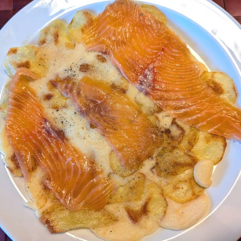 Kartoffelpfannkuchen mit Räucherlachs – Die Kochmänner